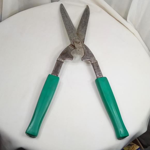 Vintage Wiss No. 8D USA Green Handled Forged-Hardened Hedge Clippers Shears - Picture 12 of 12